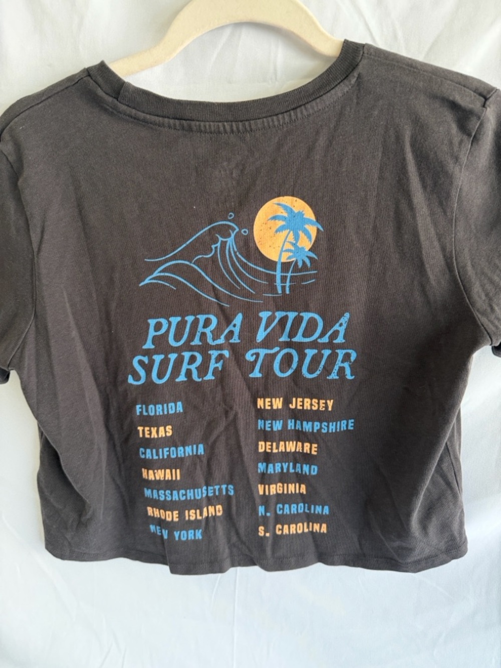 NWT- Pura Vida Charcoal Cropped Tee Size Medium w/ graphic back.